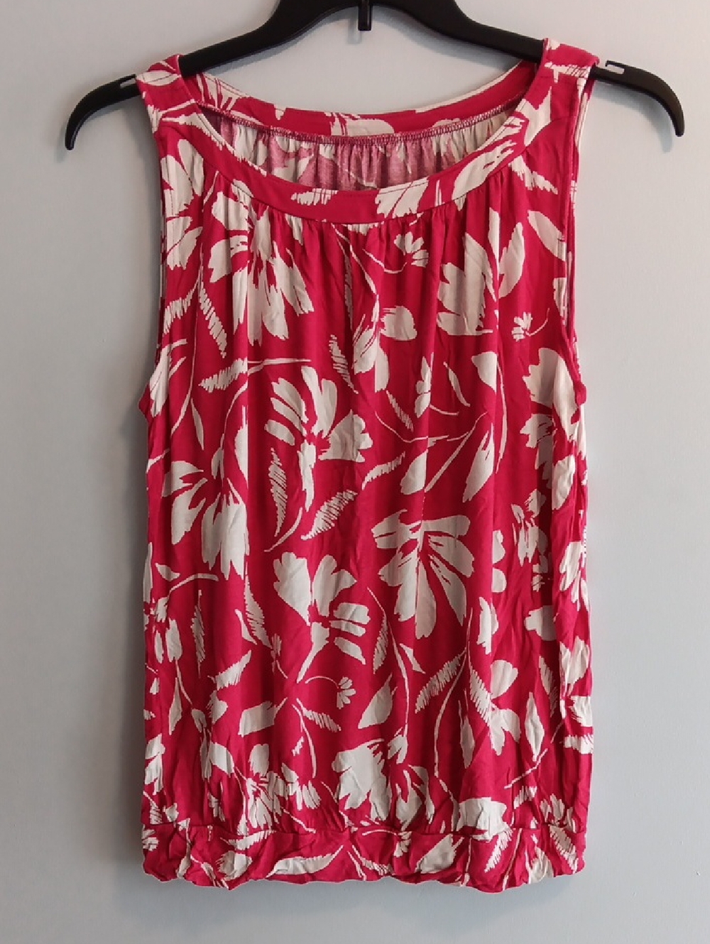 LOFT Pink and White Floral Sleeveless Tank